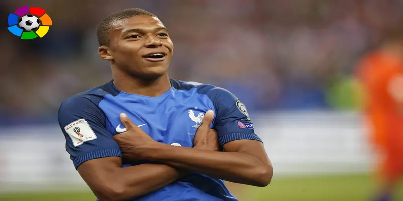 Hành trình từ tài năng trẻ đến siêu sao của Kylian Mbappé