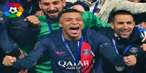 Real để dành áo số 9 cho Mbappe