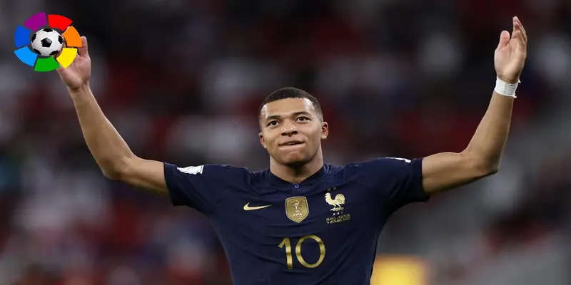 Chiến lược chuyển nhượng của Real không mua Mbappe hè này